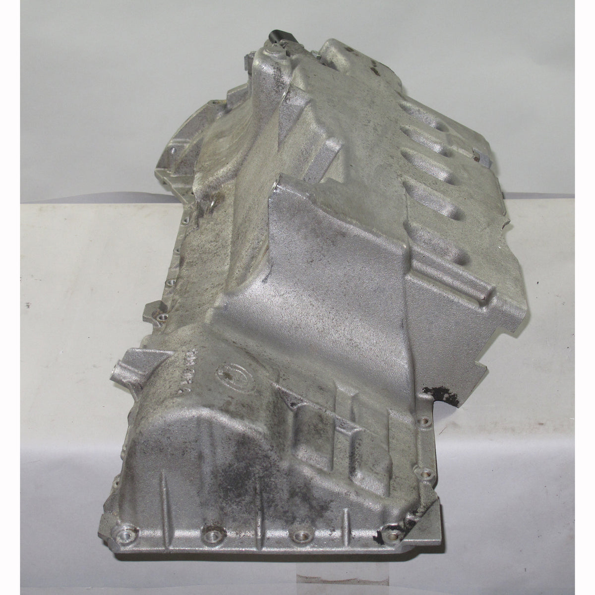 BMW E46 325xi 330xi AWD Early Engine Oil Pan Large Sump OEM 2001 to 09/01