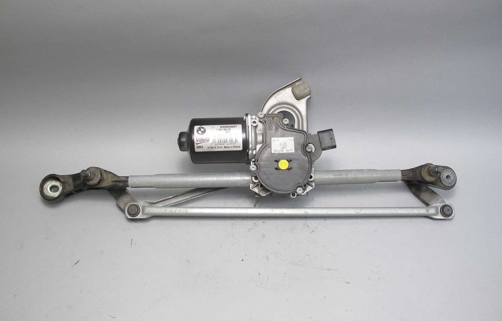 2012-2017 BMW F30 3-Series F32 Windshield Wiper Linkage Frame w Motor OE