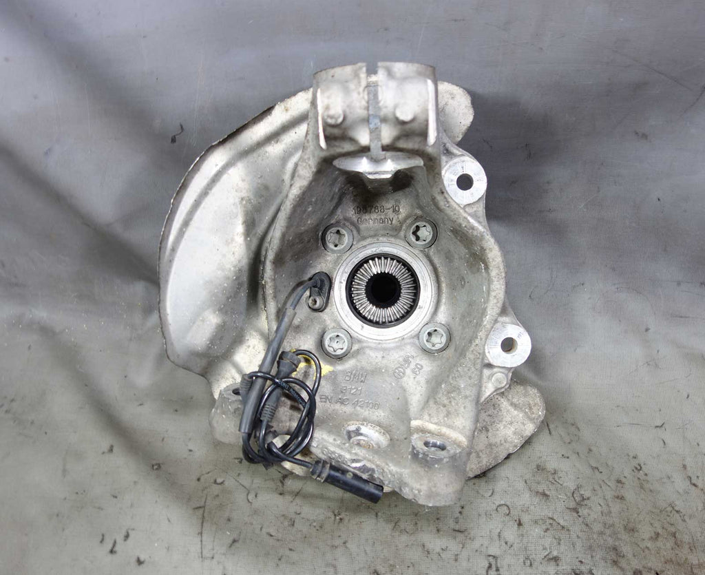 BMW F30 F31 F22 F23 F32 xDrive Right Front Wheel Hub Knuckle Carrier 2013-2021
