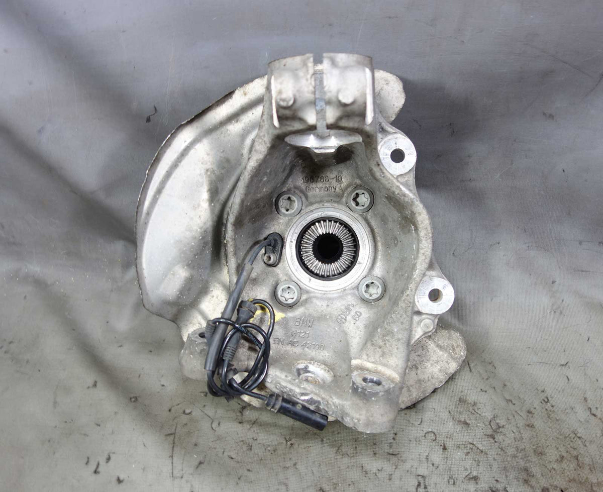 BMW F30 F31 F22 F23 F32 xDrive Right Front Wheel Hub Knuckle Carrier 2013-2021