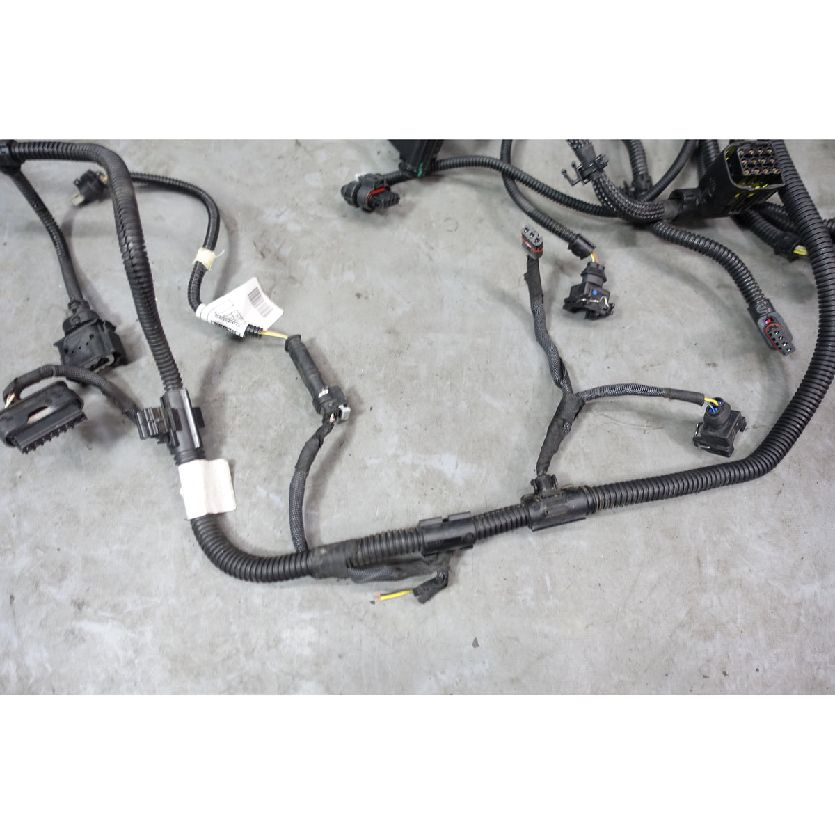 Damaged 2014-2015 BMW F10 550i F06 650i N63N V8 Engine Wiring Harness for Auto