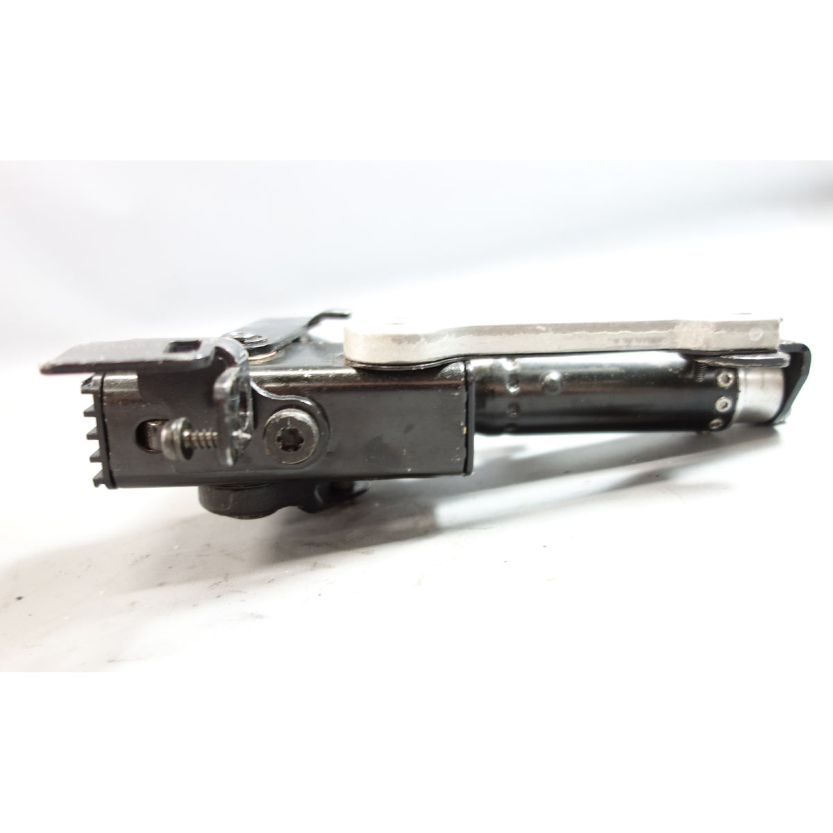 03-08 BMW E85 Z4 Roadster Convertible Top Hydraulic Closing Hinge Left OEM USED