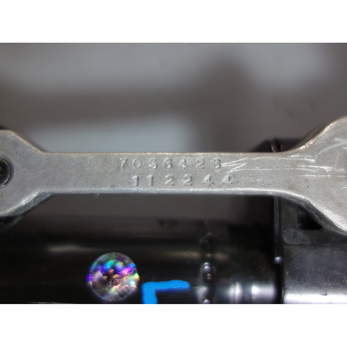 03-08 BMW E85 Z4 Roadster Convertible Top Hydraulic Closing Hinge Left OEM USED