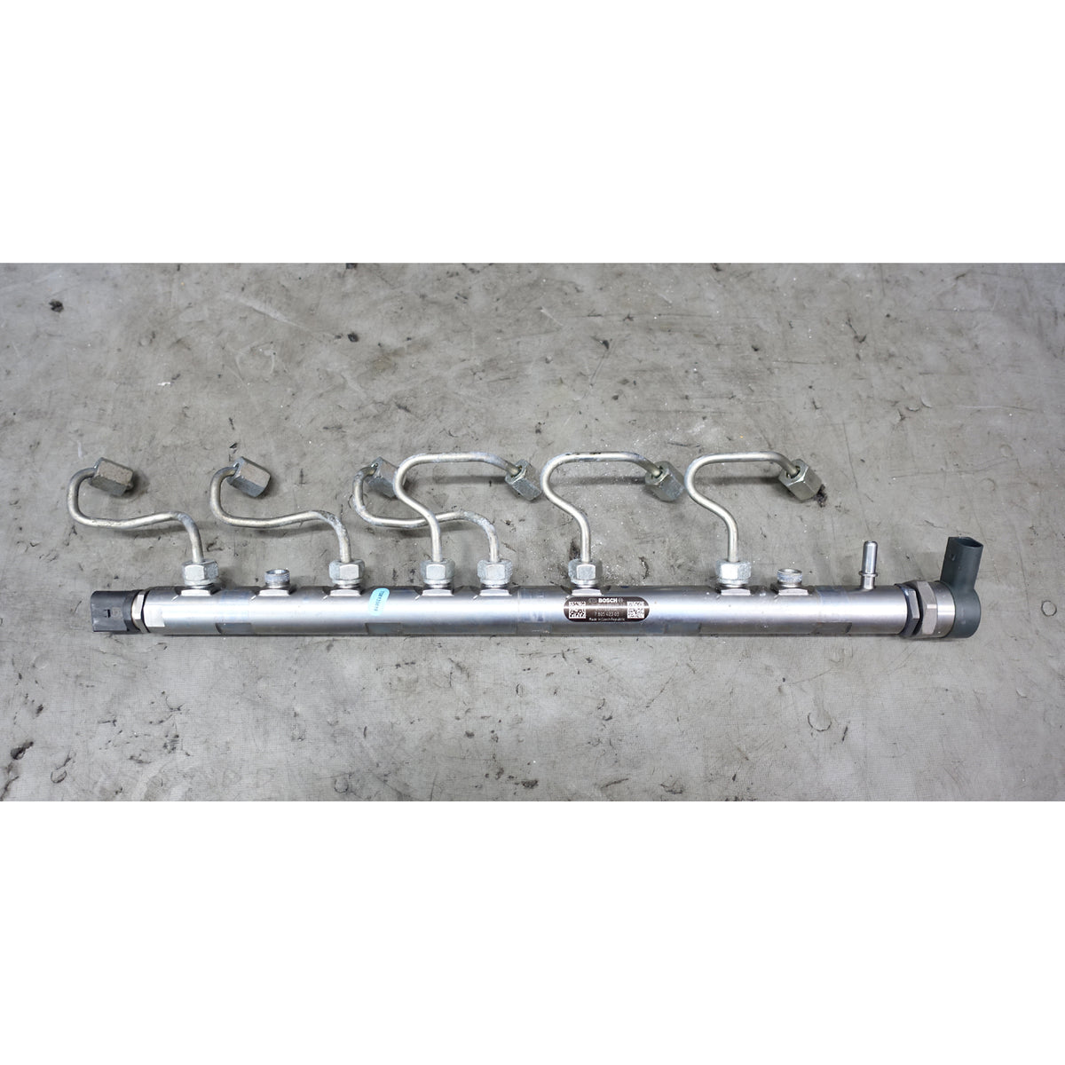 BMW F10 535d F15 X5 35d N57 Diesel Fuel Accumulator Rail OEM 2014-2018