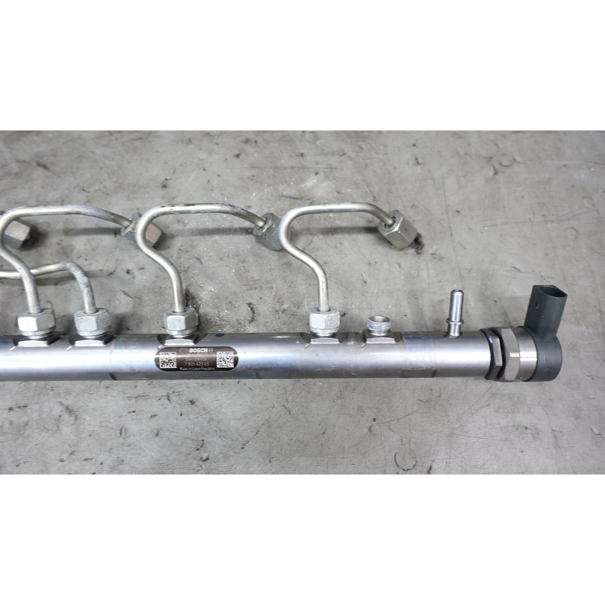 BMW F10 535d F15 X5 35d N57 Diesel Fuel Accumulator Rail OEM 2014-2018