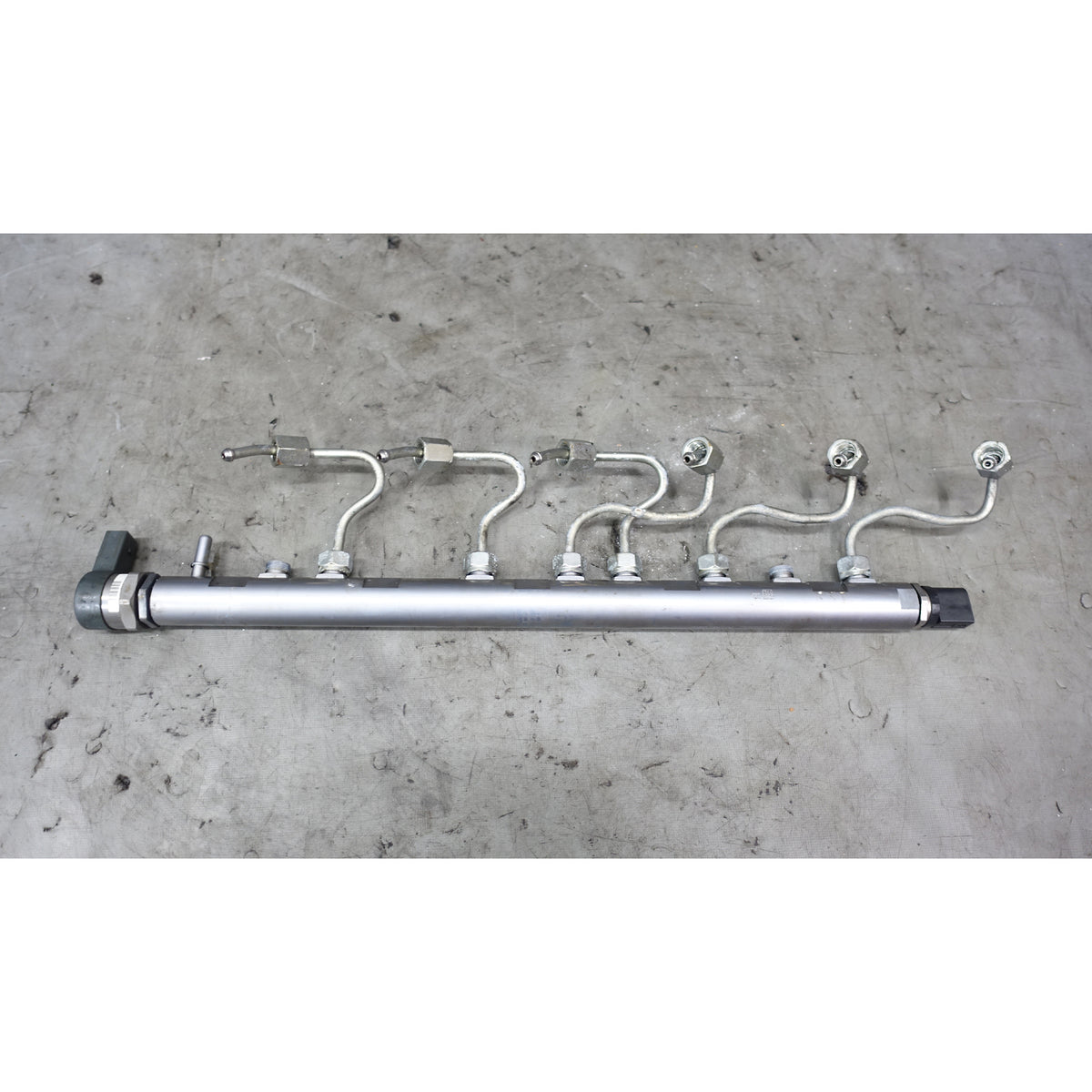 BMW F10 535d F15 X5 35d N57 Diesel Fuel Accumulator Rail OEM 2014-2018