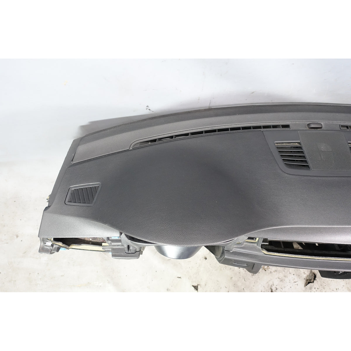 06-13 BMW E90 E91 3-Series Interior Dashboard Single Scoop Trim Panel Black OEM