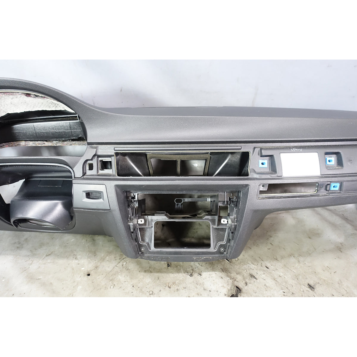 06-13 BMW E90 E91 3-Series Interior Dashboard Single Scoop Trim Panel Black OEM