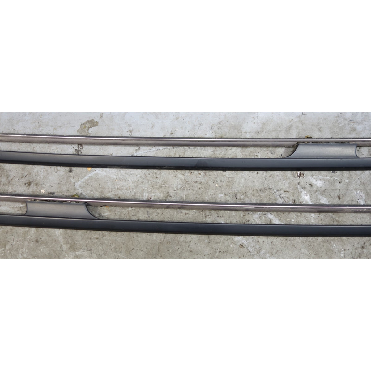 1999-2003 BMW E39 5-Series Touring Wagon Factory Roof Rack Rail Pair OEM