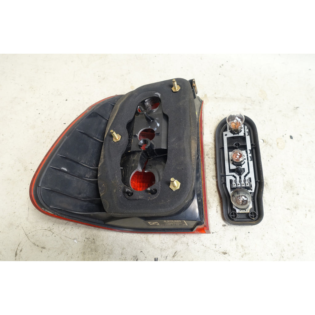 Damaged 1999-2000 BMW E39 Touring Wagon Right Outer Tail Light Lamp OEM