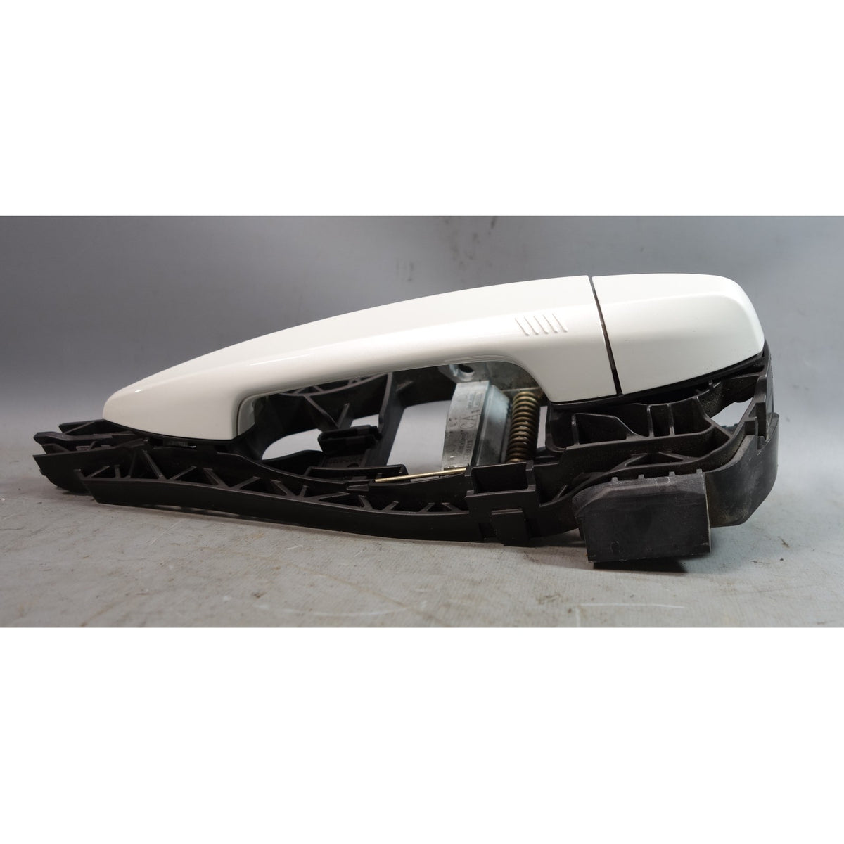 14-19 BMW F15 X5 X6 Right Door Handle w/ Comfort Access Mineral White OEM TESTED