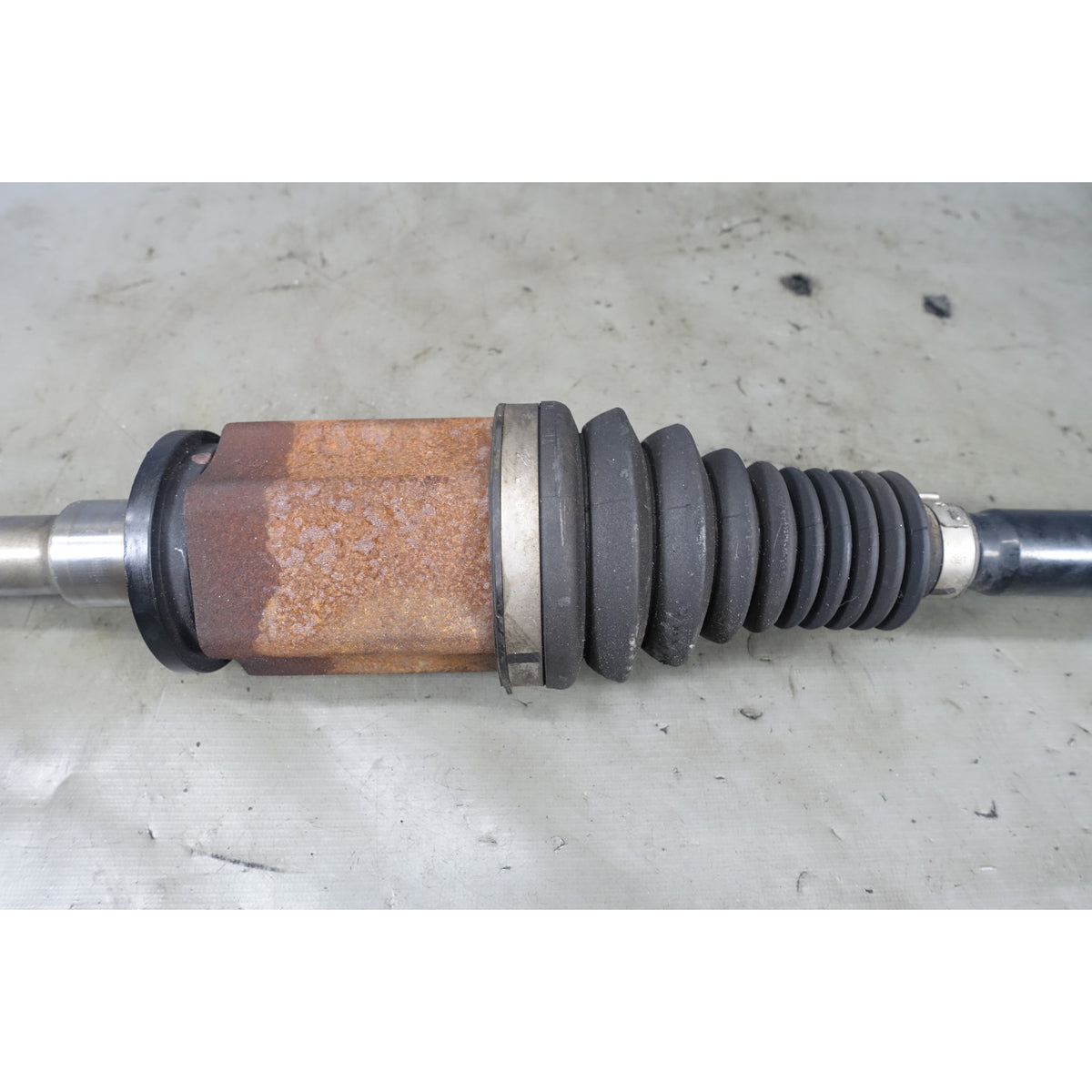 Damaged 2014-2016 BMW F15 X5 F16 X6 Right Front CV Axle Half Shaft OEM