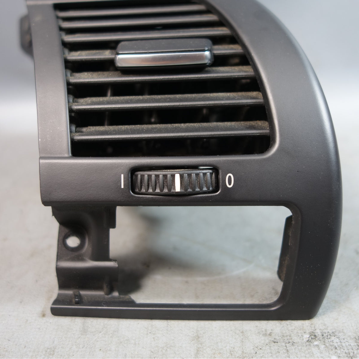 2006-2008 BMW E85 E86 Z4 Late Right Dashboard Air Vent Chrome OEM