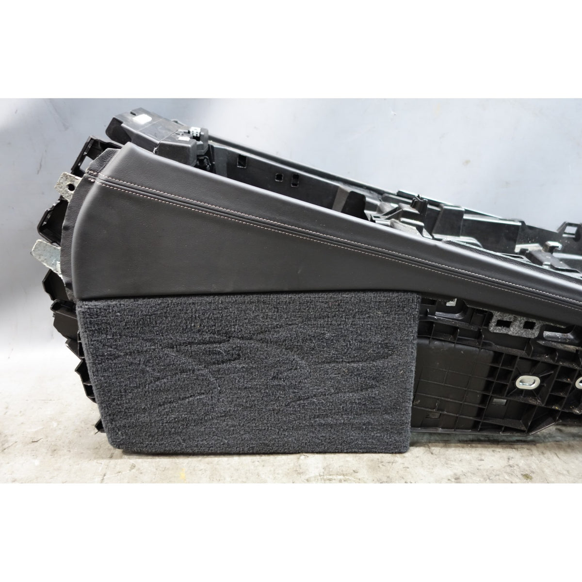 BMW X5 X6 X7 Center Console Base Assembly Black Leather OEM 2019-2025 G05 G06
