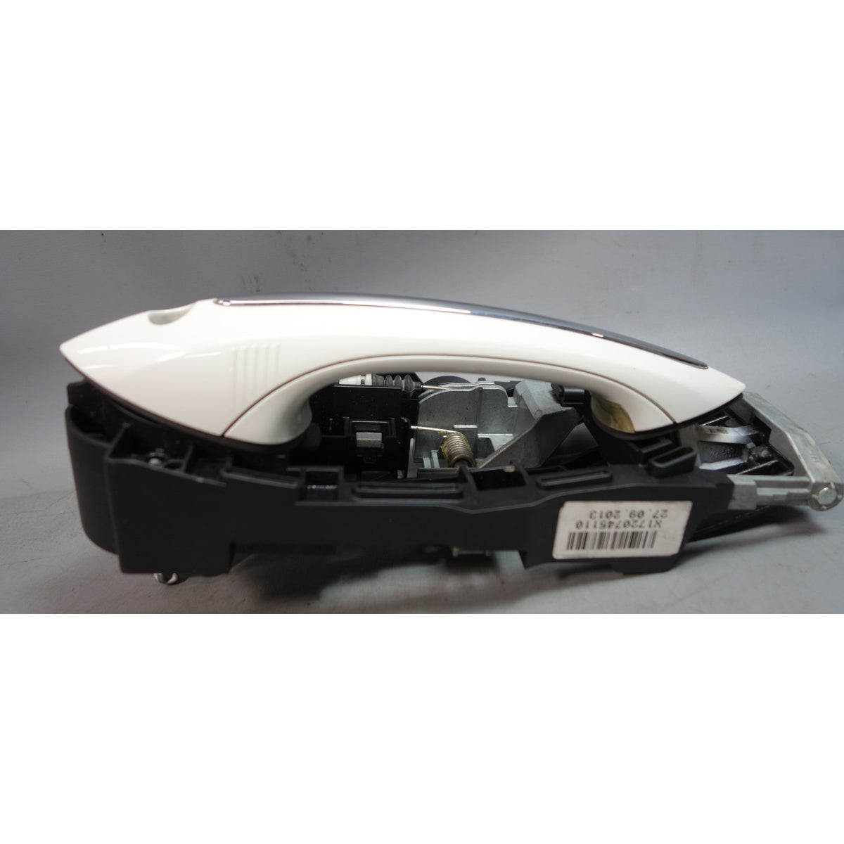 BMW F10 Left Front Exterior Door Handle Comfort Alpine White OEM 11-16 5-Series
