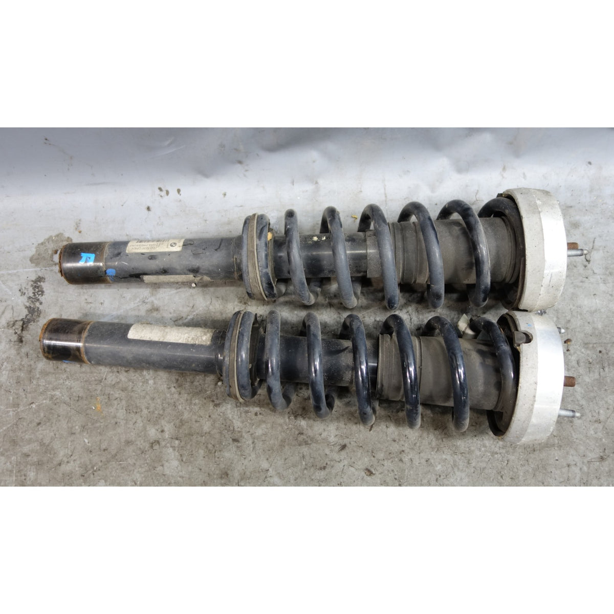 2007-2013 BMW E70 X5 35i 35d 48i Front Shock Spring Strut Suspenion Pair OEM