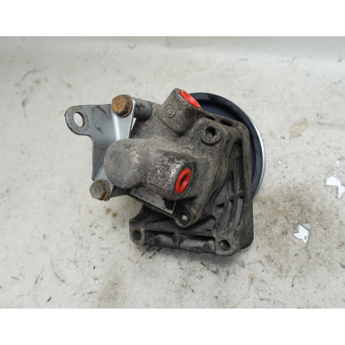 BMW E34 525i M50 Early ZF Power Steering Vane Pump 130 Bar 1991 OEM