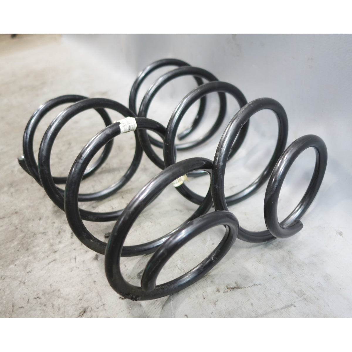 06-13 BMW E90 E92 E91 3-Series xDrive Factory Front Coil Spring Pair OEM