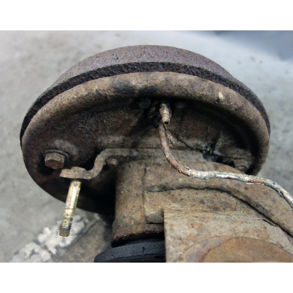 1967-1976 BMW 114 1602 2002 Left Rear Trailing Control Arm Wheel Hub OEM *Note*