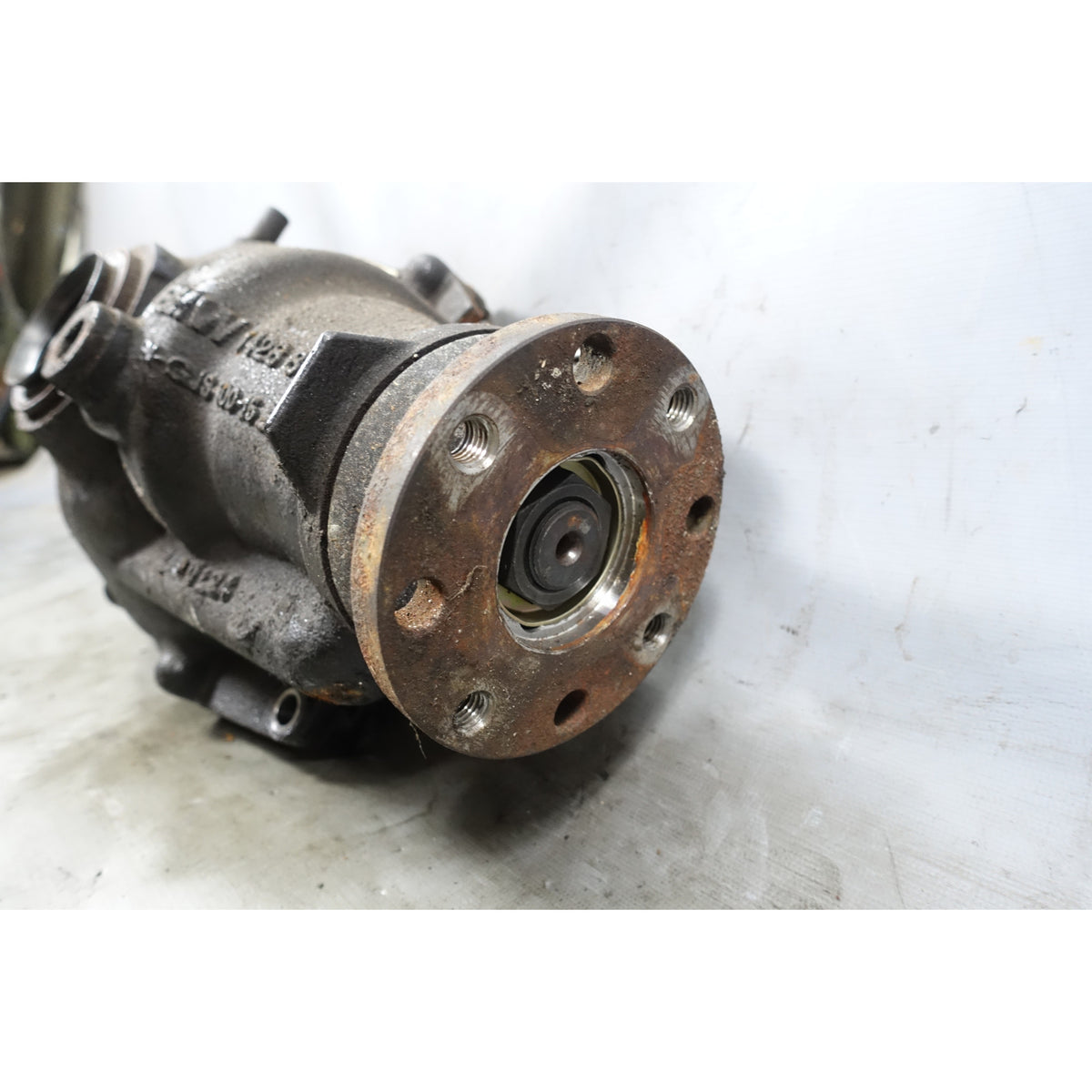 BMW E46 330xi AWD Front Differential 3.07 Manual OEM 2001 to 03/03