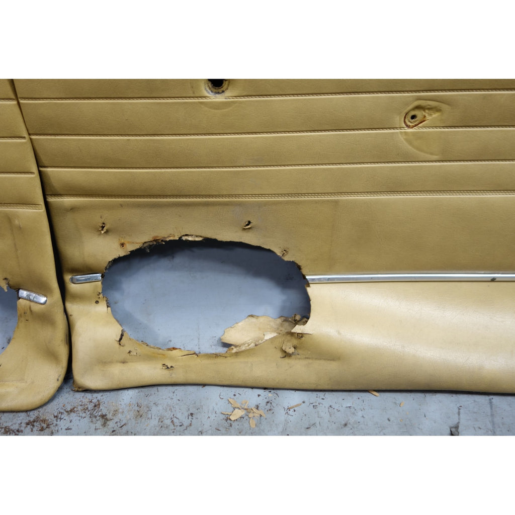 Damaged 67-76 BMW 114 1602 2002 Coupe Front Interior Door Panels Beige OEM