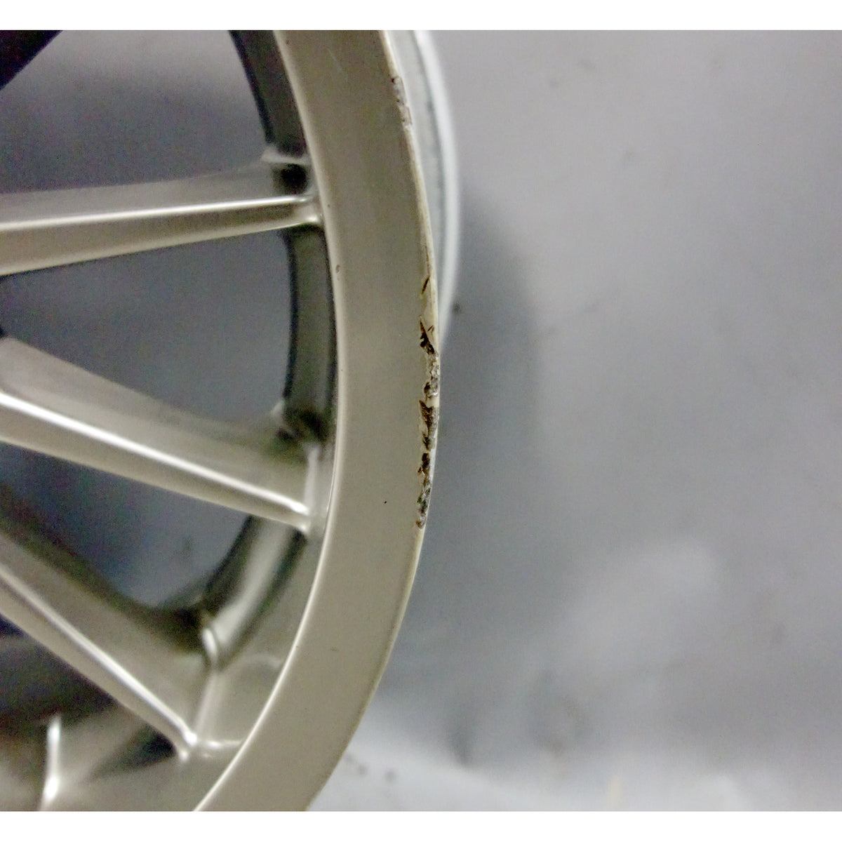 1997-2003 BMW E39 5-Series 17x8 Front Style 32 Multi Spoke Wheel OEM