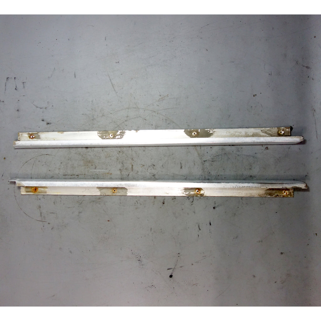 Damaged 1967-1976 BMW 114 E10 2002 B-Pillar Exterior Trim Set Chrome Left Right