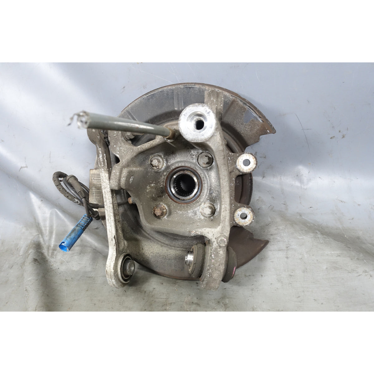 BMW E39 Right Rear Wheel Hub Bearing Assembly OEM 1997-2002 5-Series *Note*