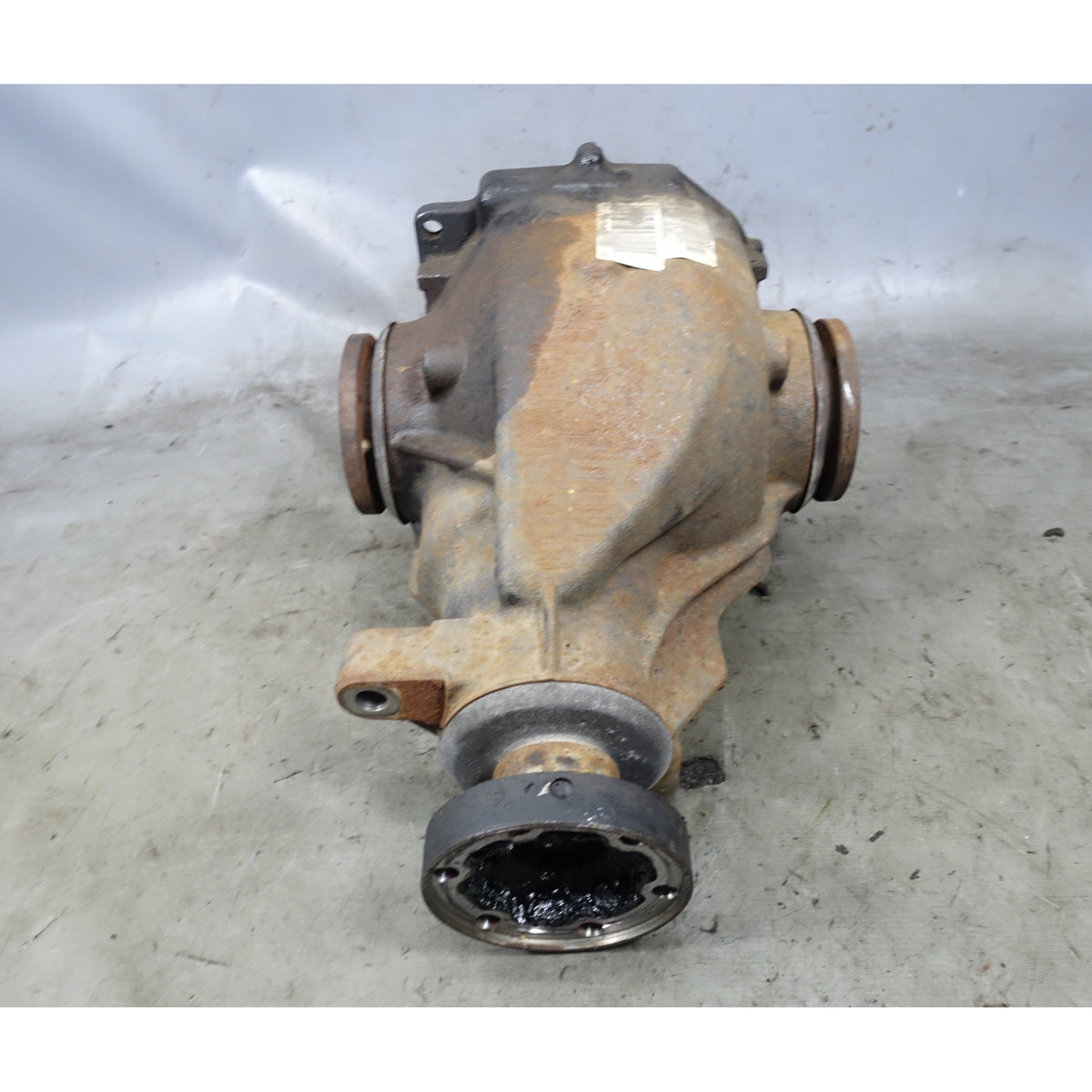BMW E39 540i Rear Differential 2.81 Open Final Drive Carrier Gear OEM 1997-2003