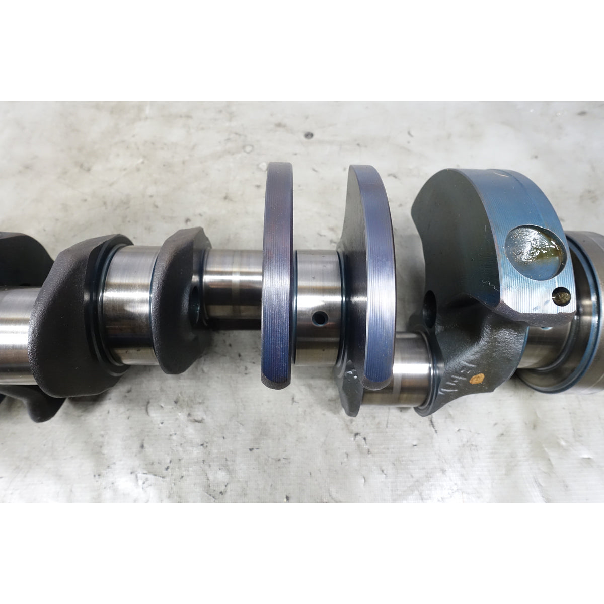 BMW M62 M62TU 4.4L V8 Engine Crankshaft E31 E38 E39 E53 1996-2003 OEM