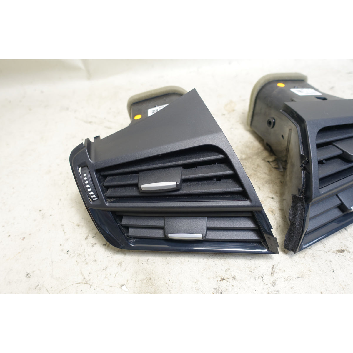 2014-2019 BMW F15 X5 F16 X6 Front Dashboard Side Air Vent Pair Left Right OEM