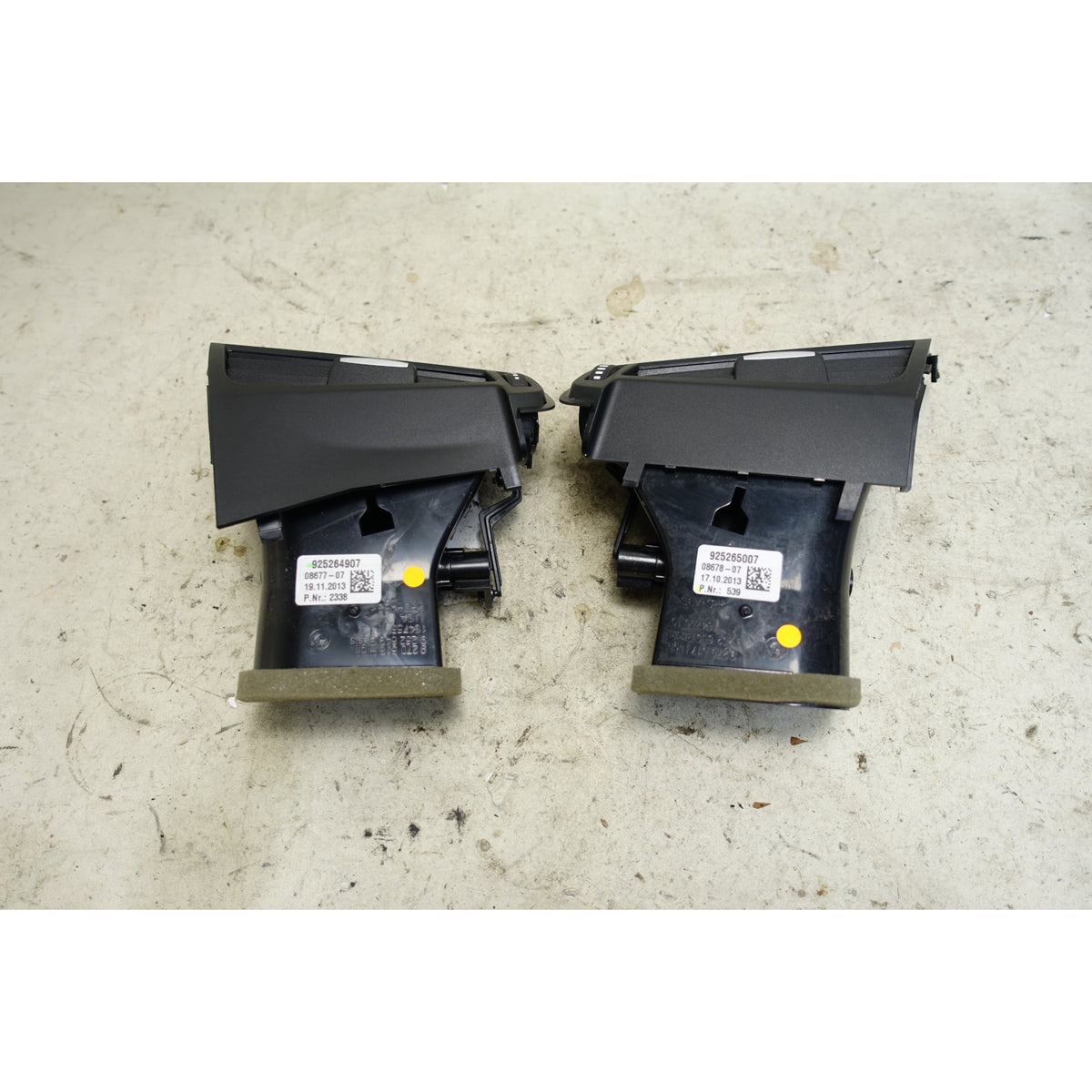 2014-2019 BMW F15 X5 F16 X6 Front Dashboard Side Air Vent Pair Left Right OEM