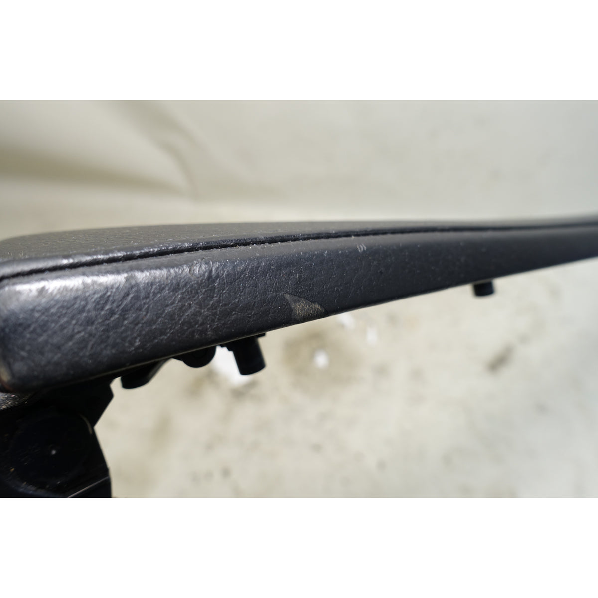 BMW E60 E61 LCI Front Center Console Armrest Black Dakota Leather OEM 2008-2010