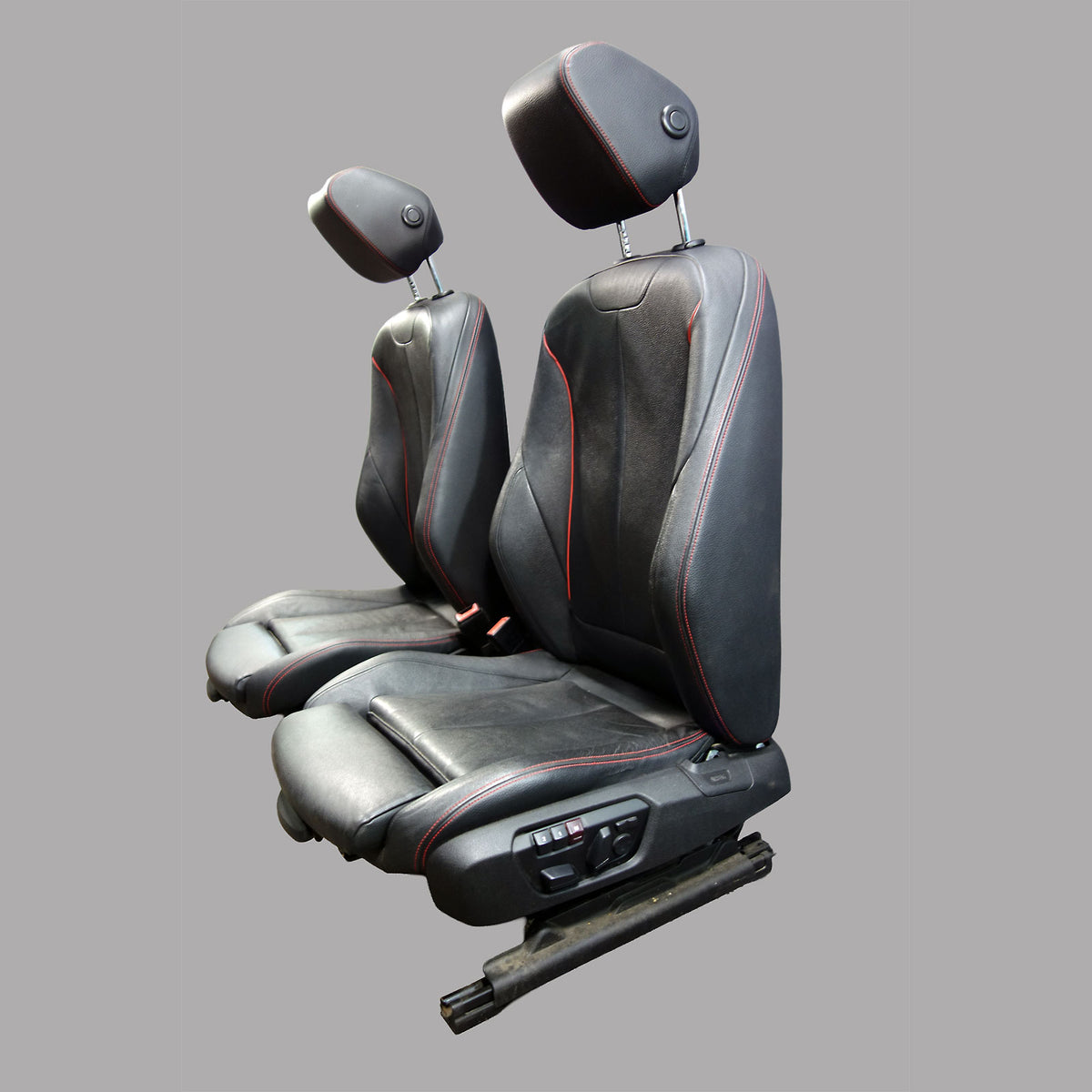 12-15 BMW F30 3-Series F36 Front Sport Seat Pair Black Leather w/ Red Stitch OEM