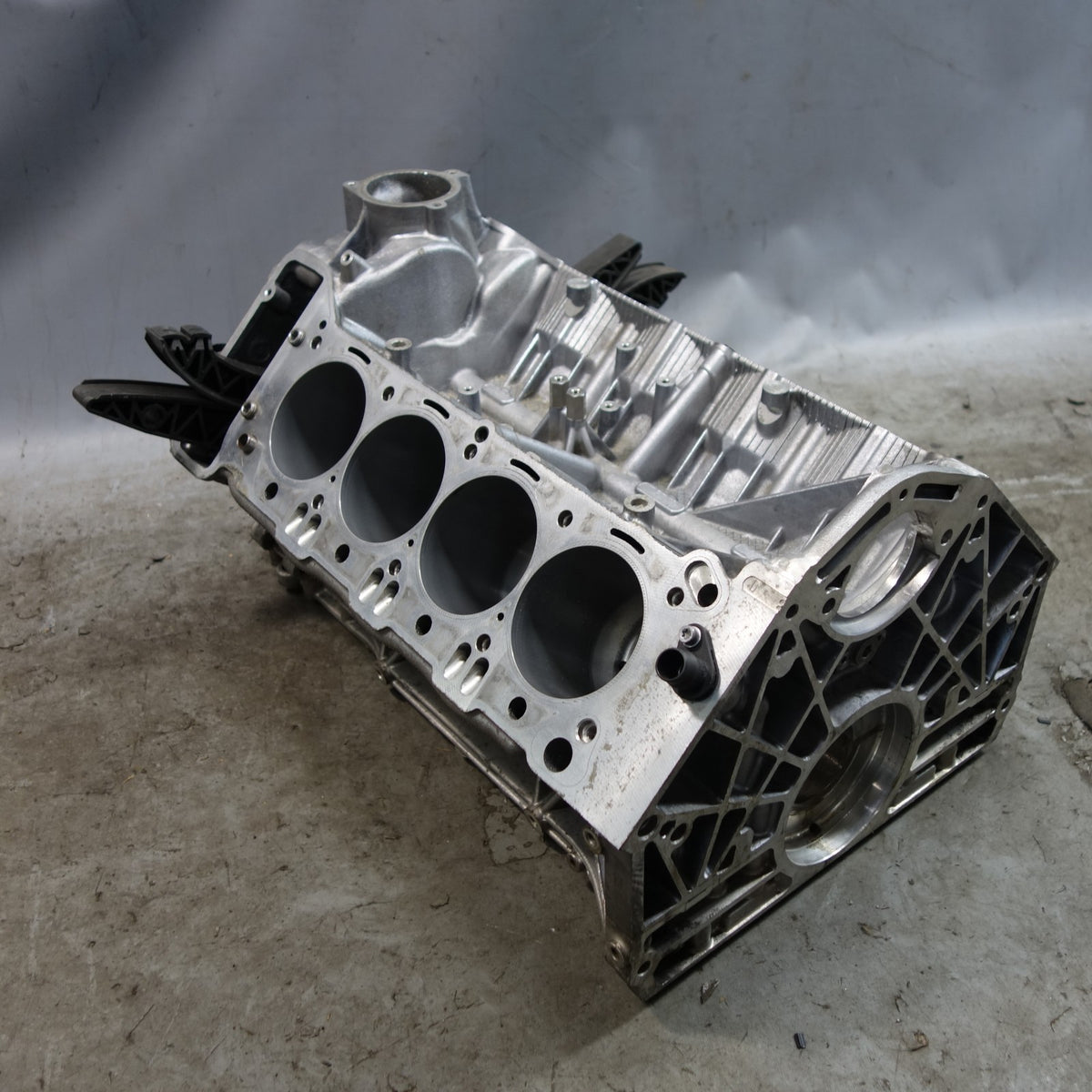 BMW S65 4.0 V8 Engine Block Cylinder Housing E90 E92 E93 M3 2008-2013 OEM *NOTE*