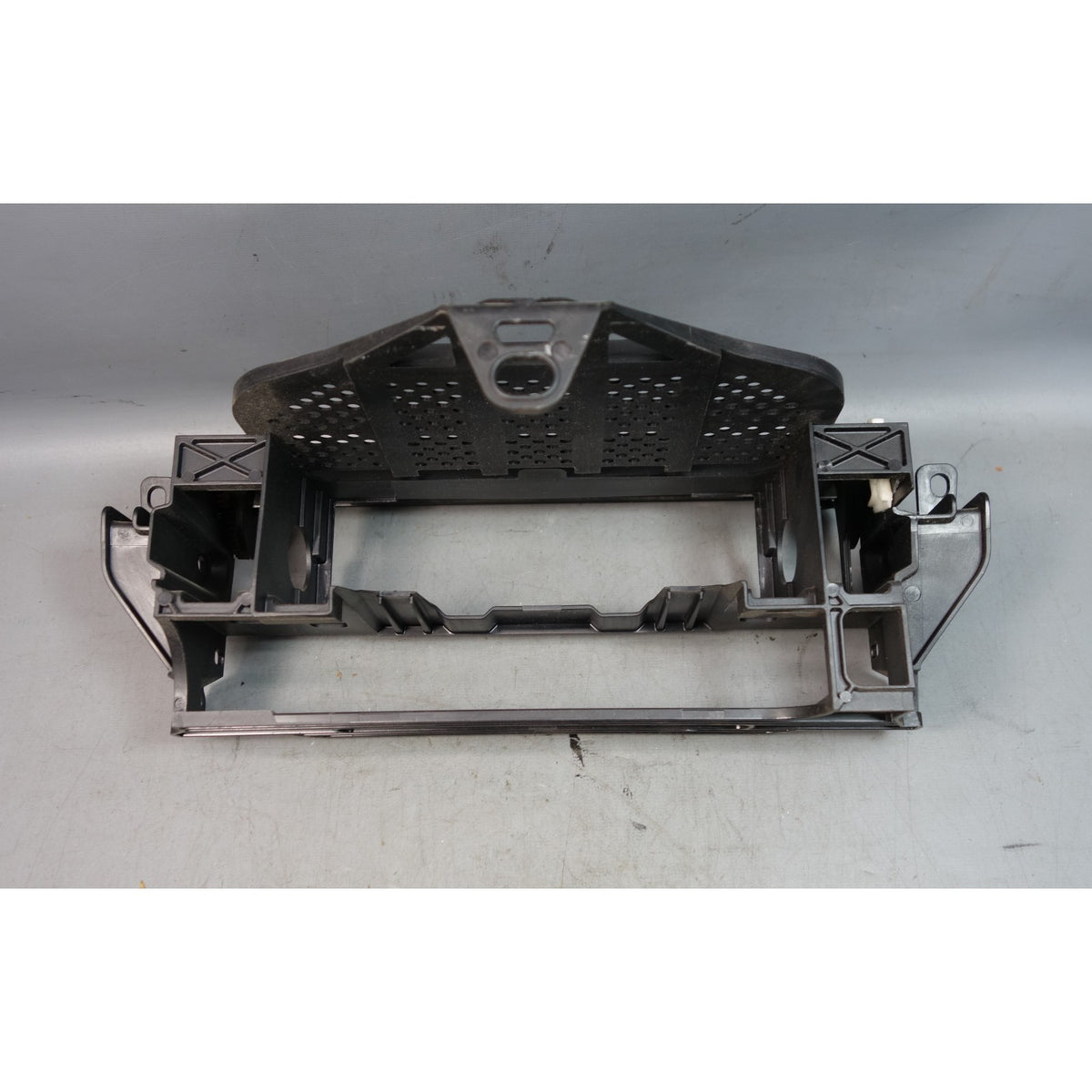 97-03 BMW 5-Series Radio Bracket Carrier w/ Piano Black Wood Trim Cover OEM