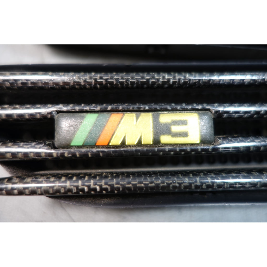 01-06 BMW E46 M3 Front Side Fender Grille Vent Pair Carbon Fiber Aftermarket
