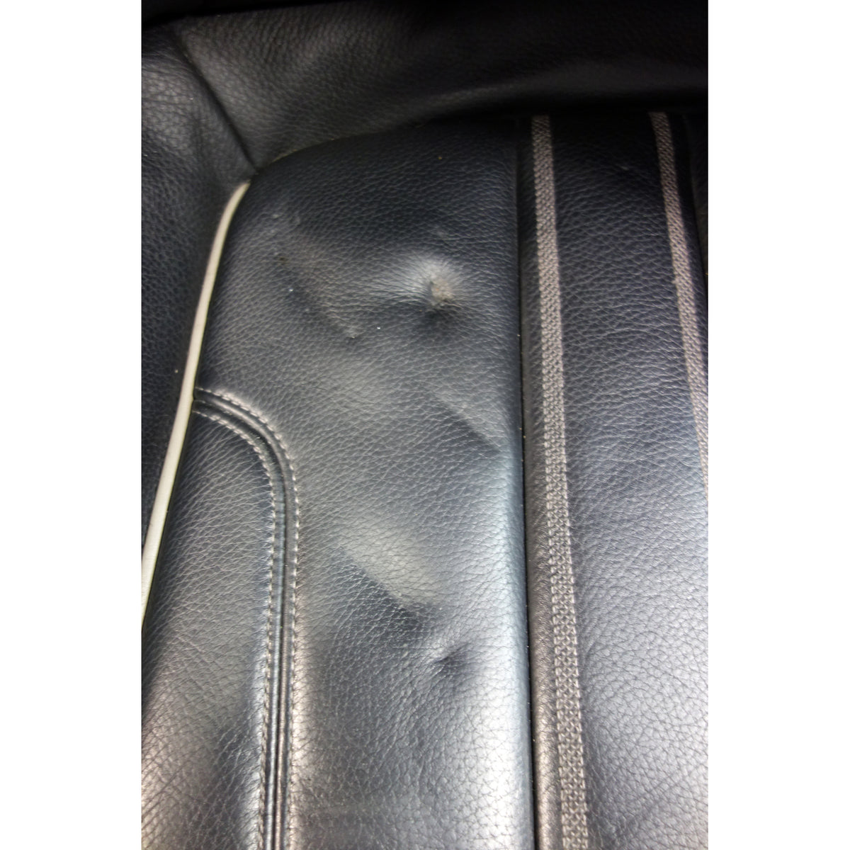 Damaged 17-23 BMW G30 5-Series Front Sport Seat Pair Black Leather Exclusive OEM