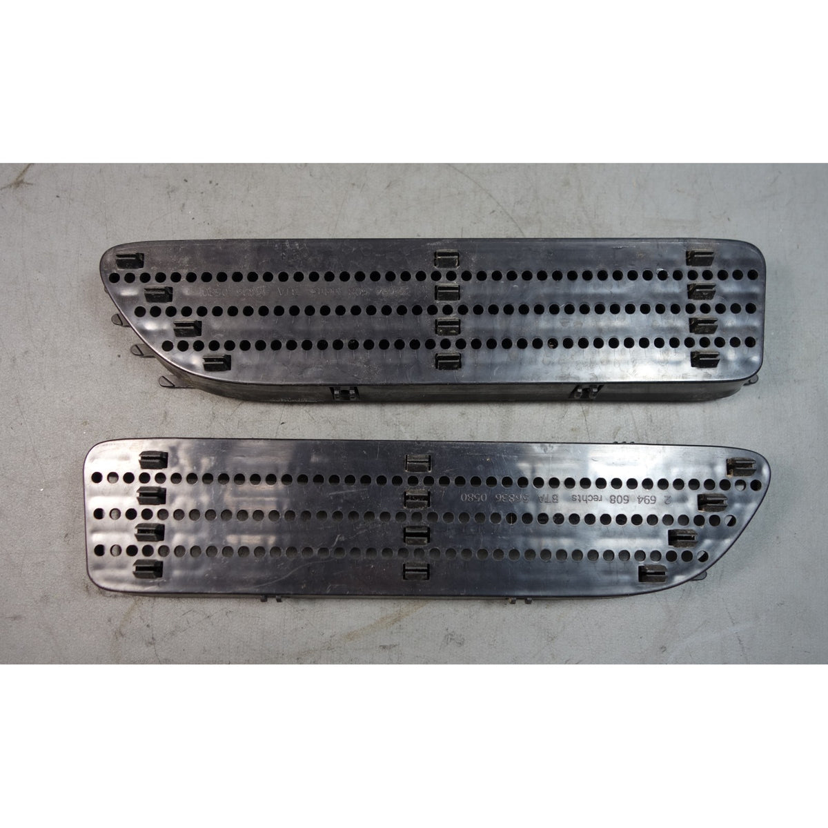 2001-2006 BMW E46 ///M M3 Front Side Fender Cowl Grille Vent Pair Black *Note*