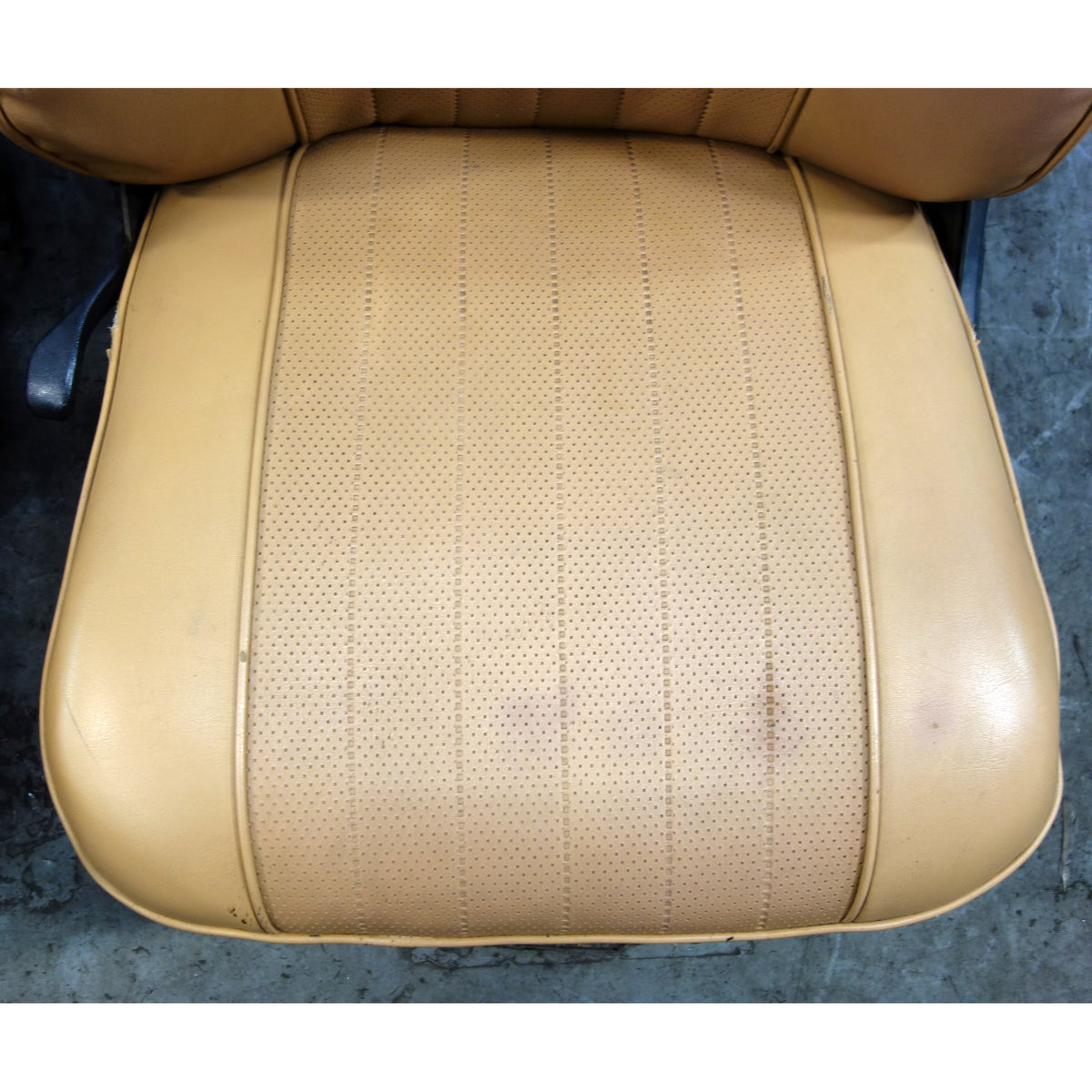 1967-1976 BMW 114 E10 2002 Coupe Front Seat Pair Reupholstered Beige Vinyl