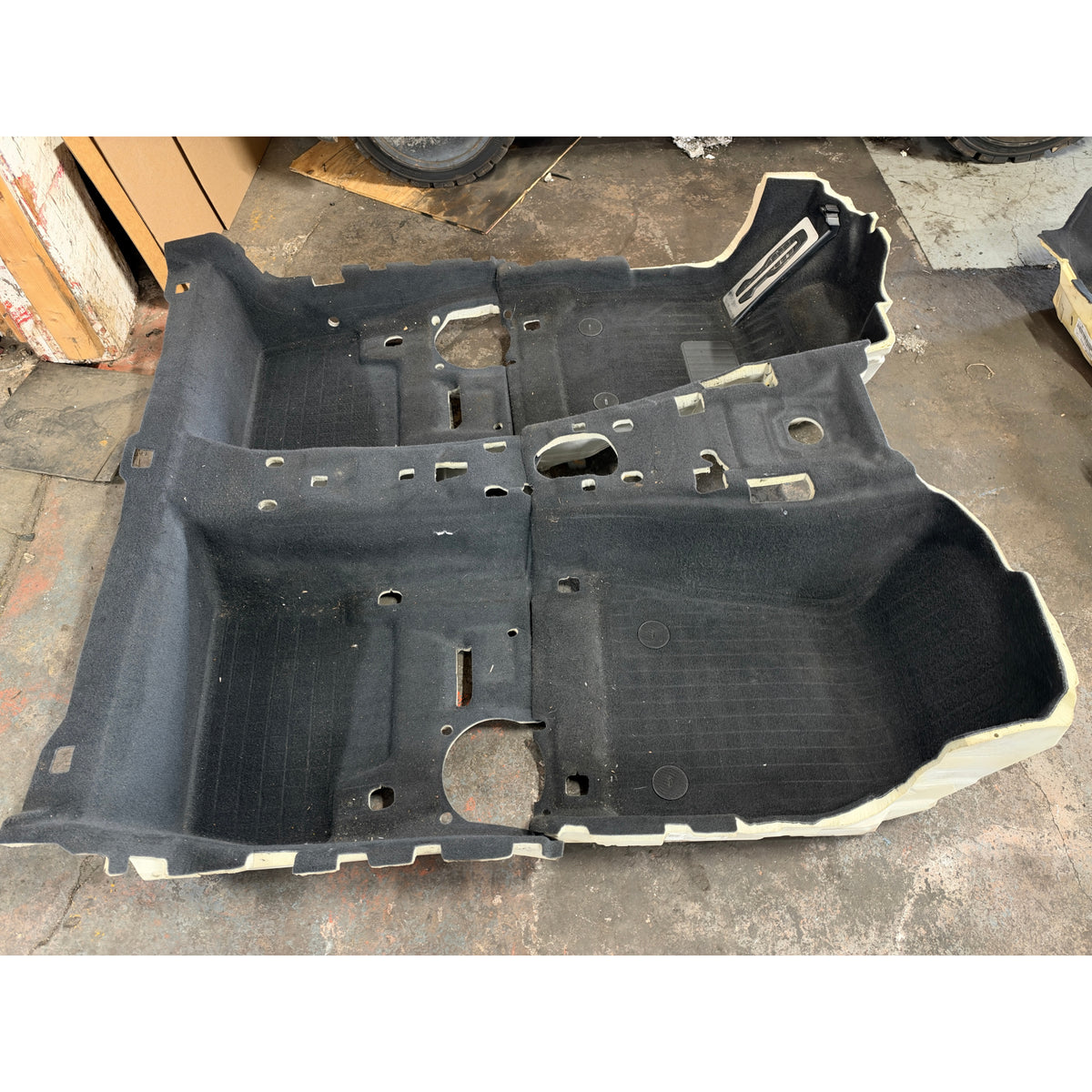 BMW G87 M2 Floor Covering Carpet Set Anthracite Black Manual OEM 2023-2026
