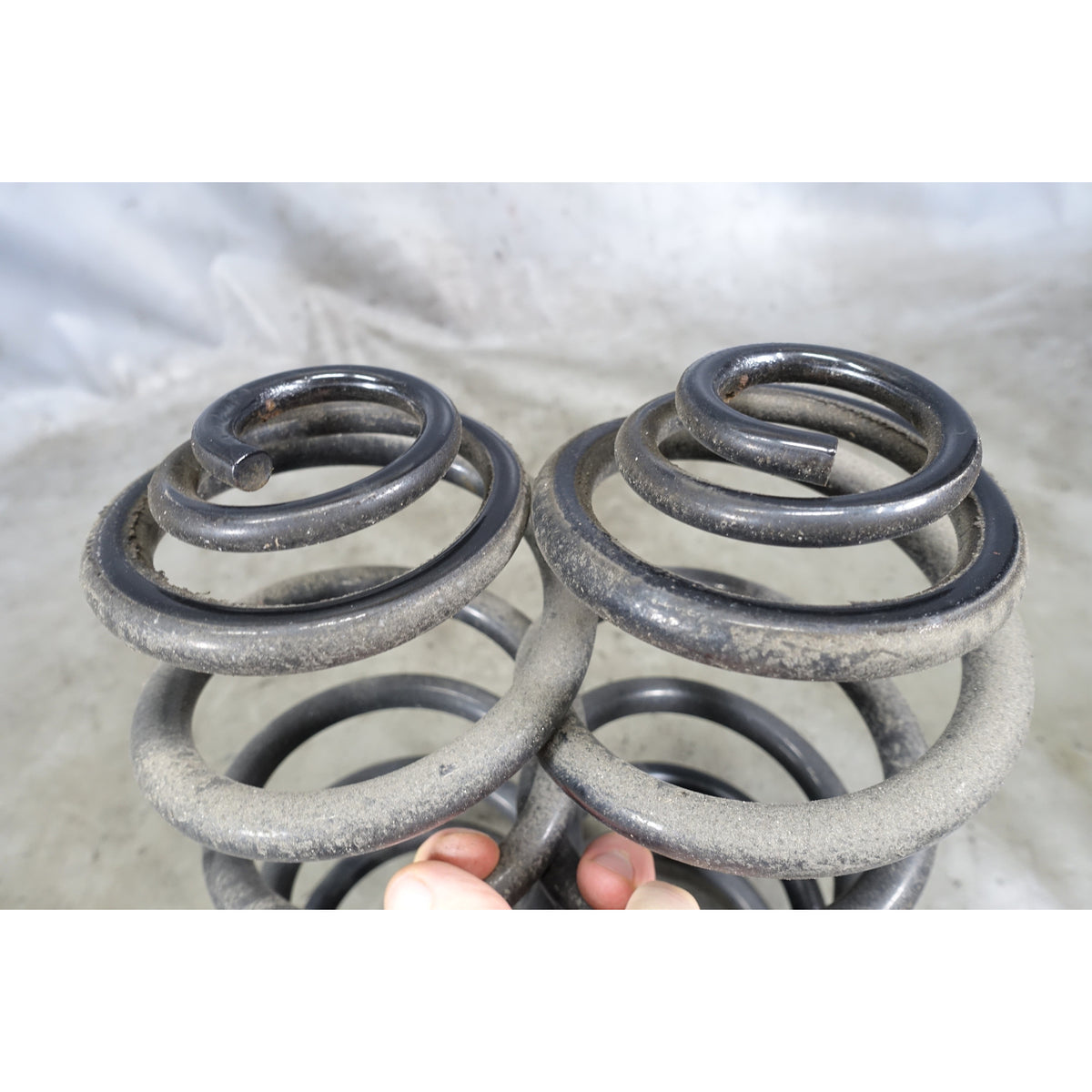 BMW F15 X5 35dX 50iX Factory Rear Axle Coil Spring Left Right OEM 865 2014-2018