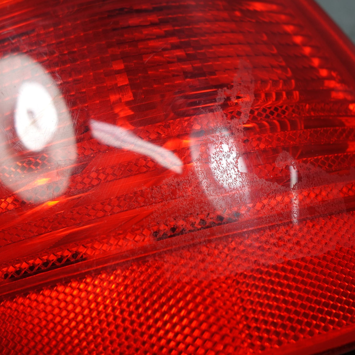 BMW E46 Touring Wagon Right Passenger Outer Tail Light OEM 00-05 325xi 325i 323i