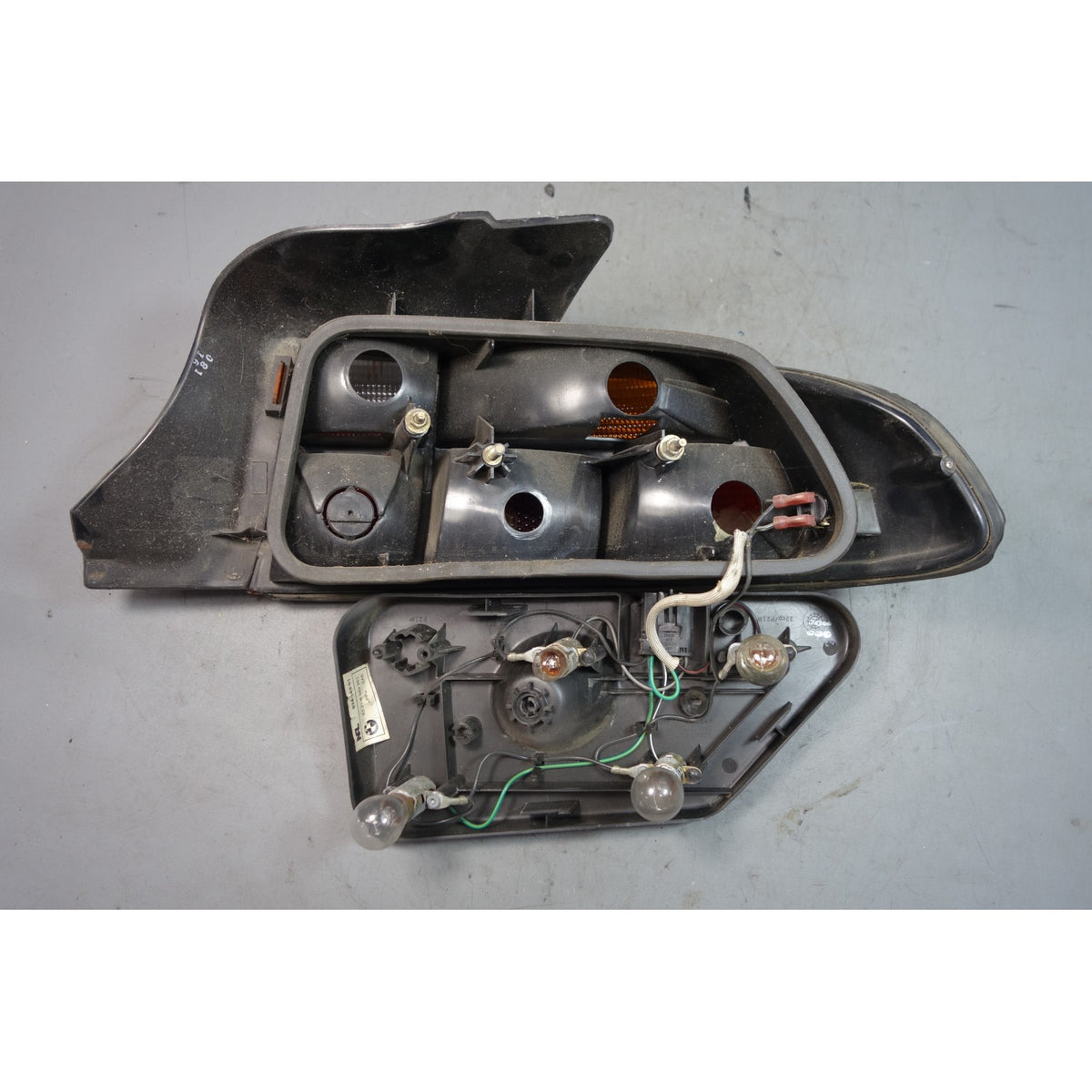 1996-2002 BMW Z3 Roadster Left Drivers Tail Light Housing Assembly OEM