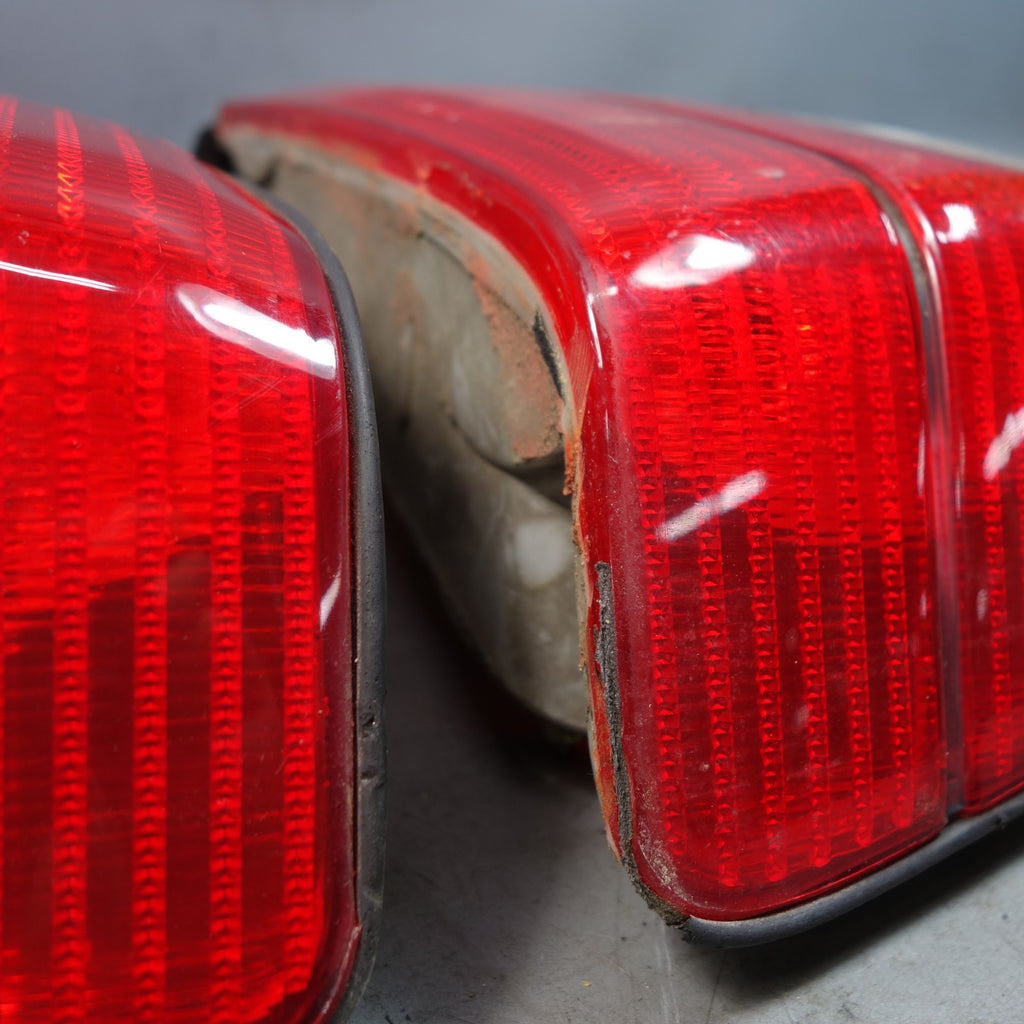 92-99 BMW E36 3-Series Sedan Rear Tail Light Pair Clear Aftermarket 325i 328i M3