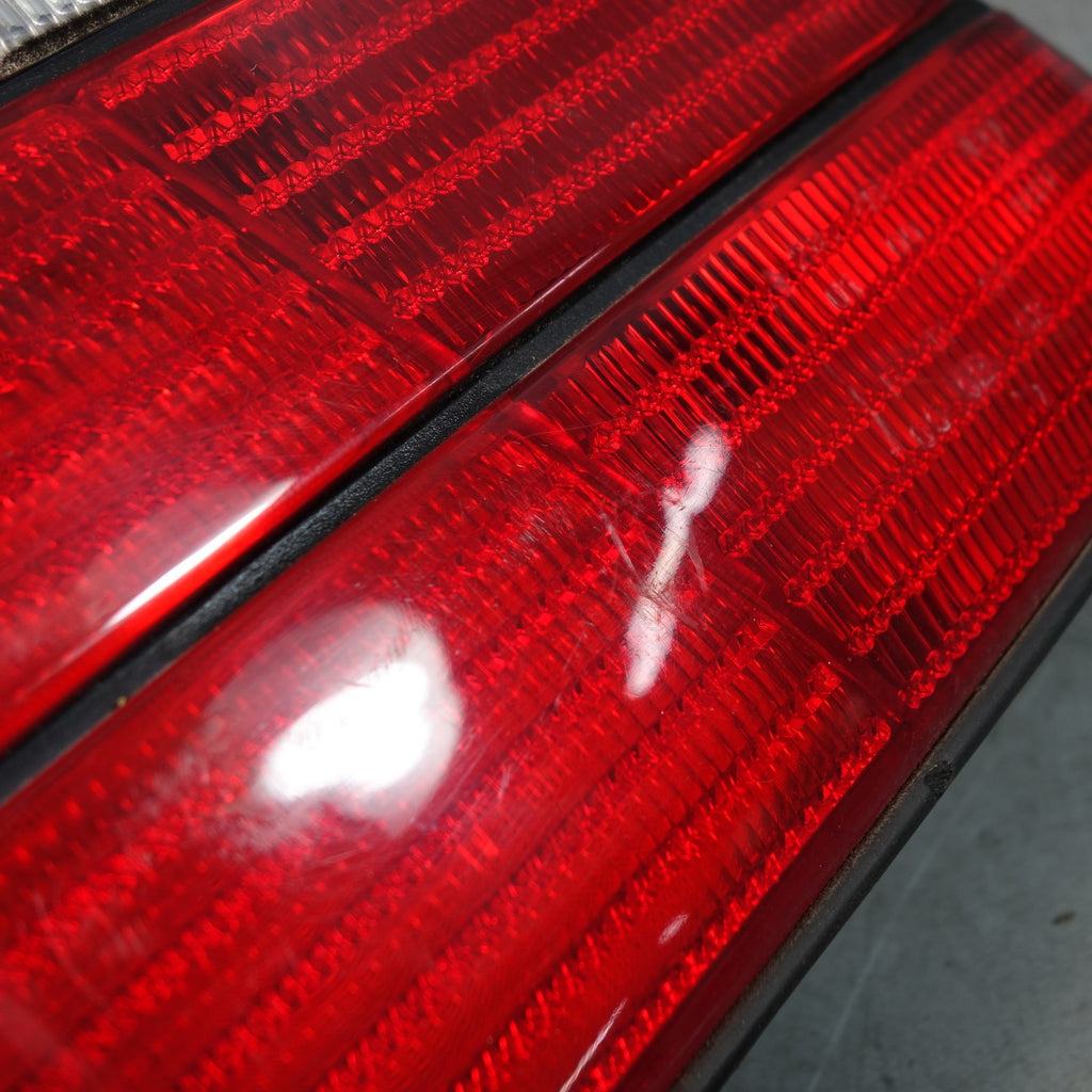 92-99 BMW E36 3-Series Sedan Rear Tail Light Pair Clear Aftermarket 325i 328i M3
