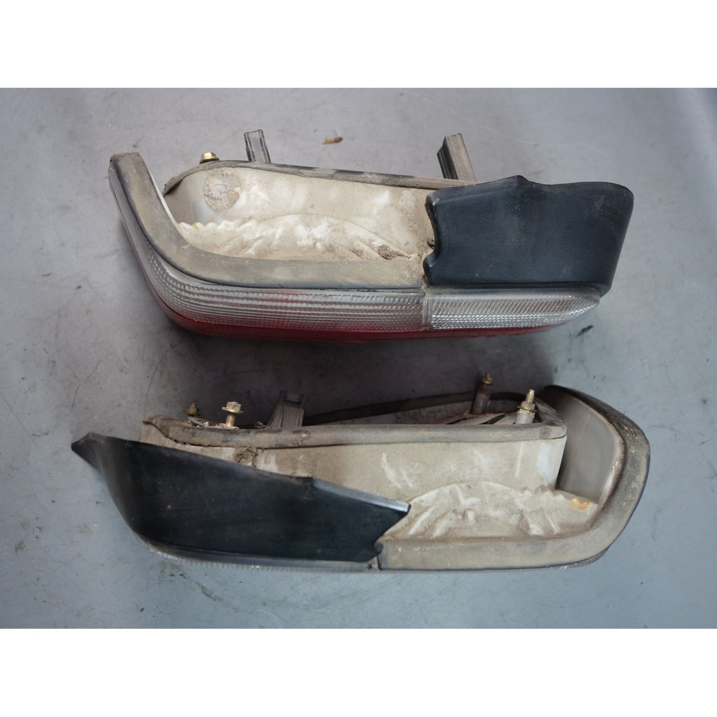 92-99 BMW E36 3-Series Sedan Rear Tail Light Pair Clear Aftermarket 325i 328i M3