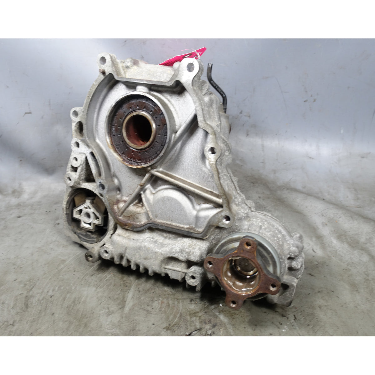 BMW F30 F32 F10 F22 xDrive Transfer Case ATC35L Transmission OEM 12-19 8643149