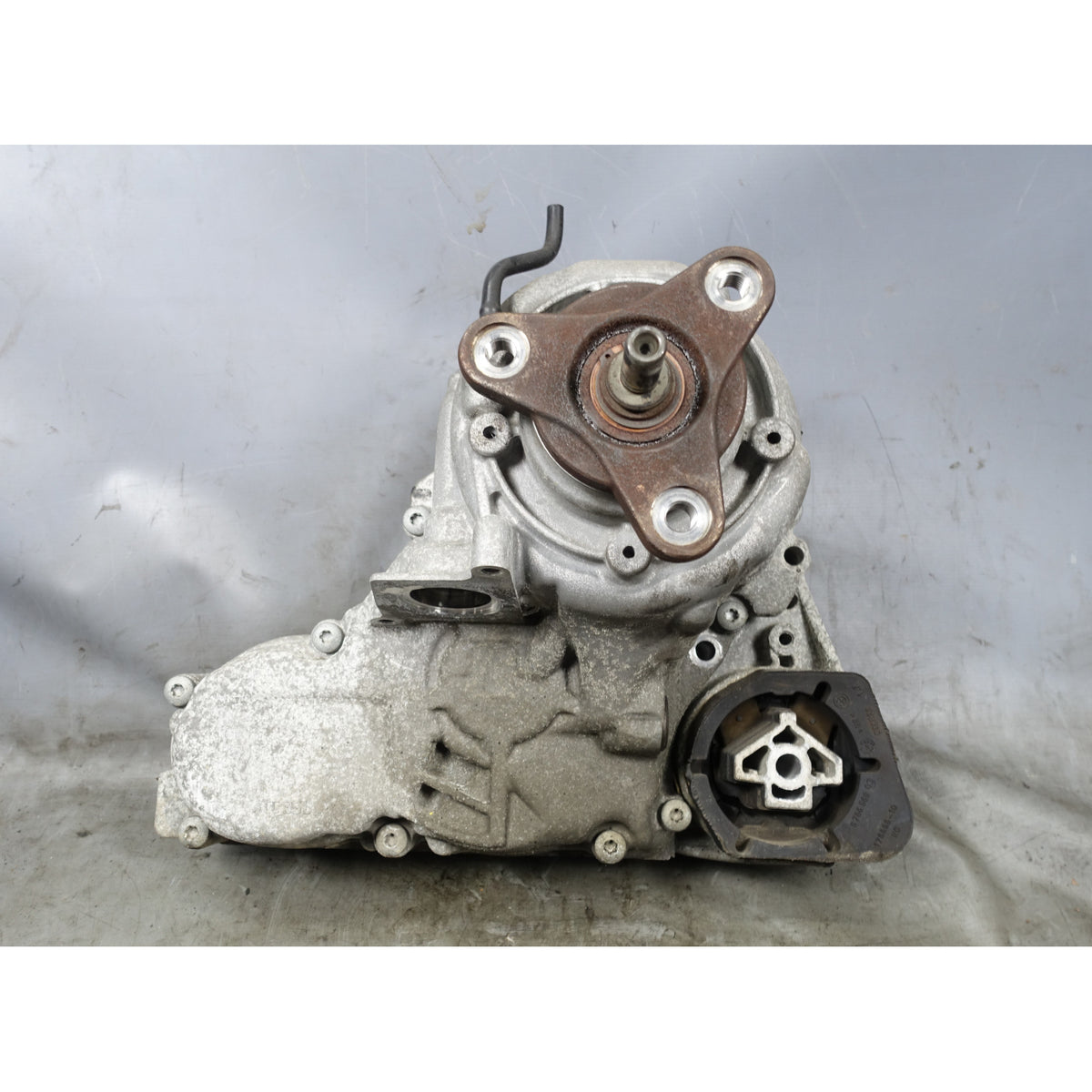 BMW F30 F32 F10 F22 xDrive Transfer Case ATC35L Transmission OEM 12-19 8643149