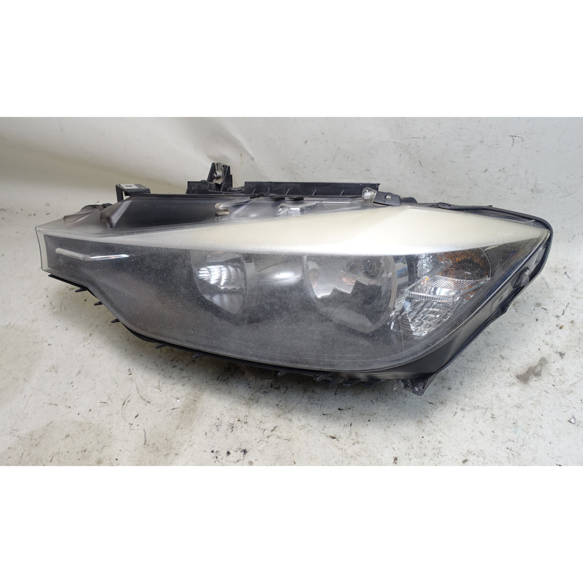 BMW F30 F31 Early Left Driver Halogen Headlight Assembly OEM 2012-2015 Pre-LCI